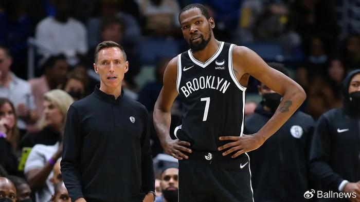 纳什当选为篮网主教练，球队继续壮大