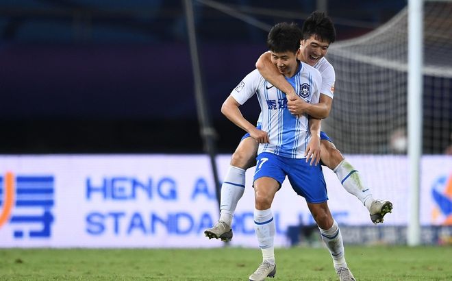 天津泰达客场大胜，结束连败