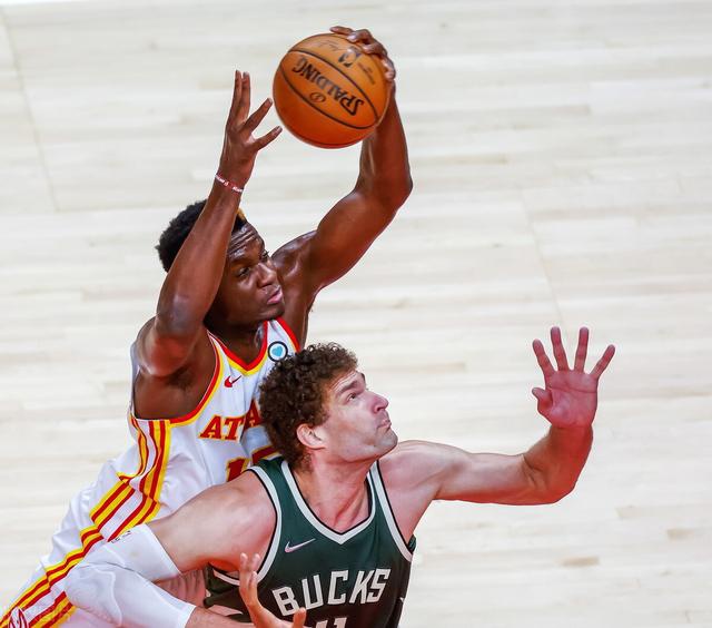 太阳完胜四川队，字母哥惊艳四座