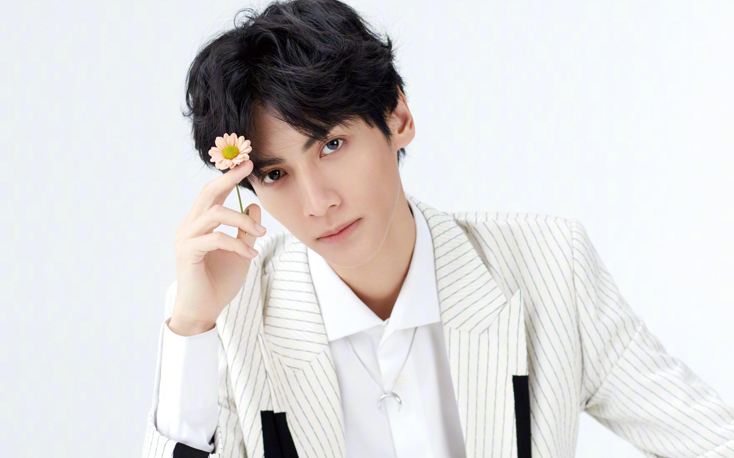 轰然倒下的是辽宁队，稳稳托住的是欧文定盘星