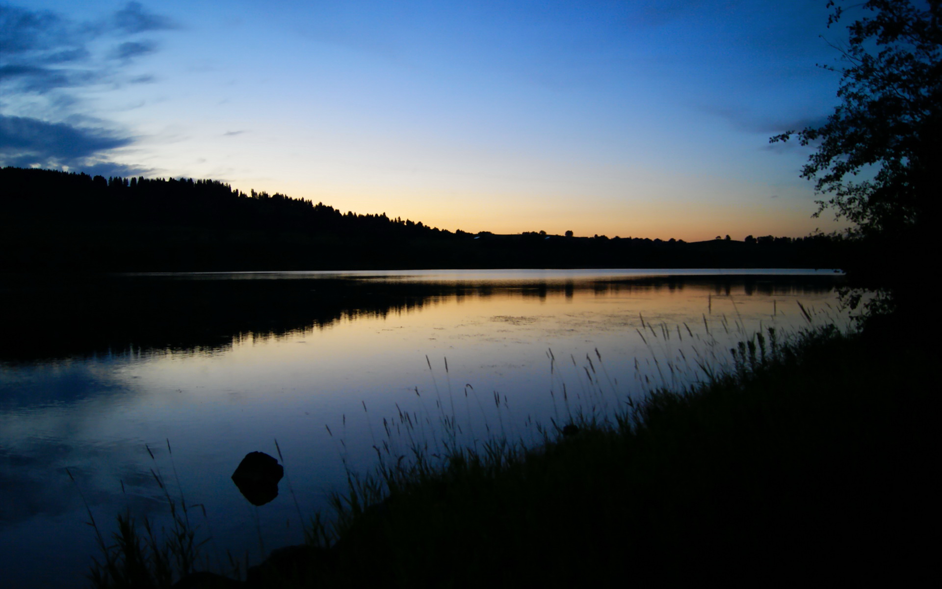 阿什拉夫爆发引领风暴,伊拉克友谊赛打穿皇家社会