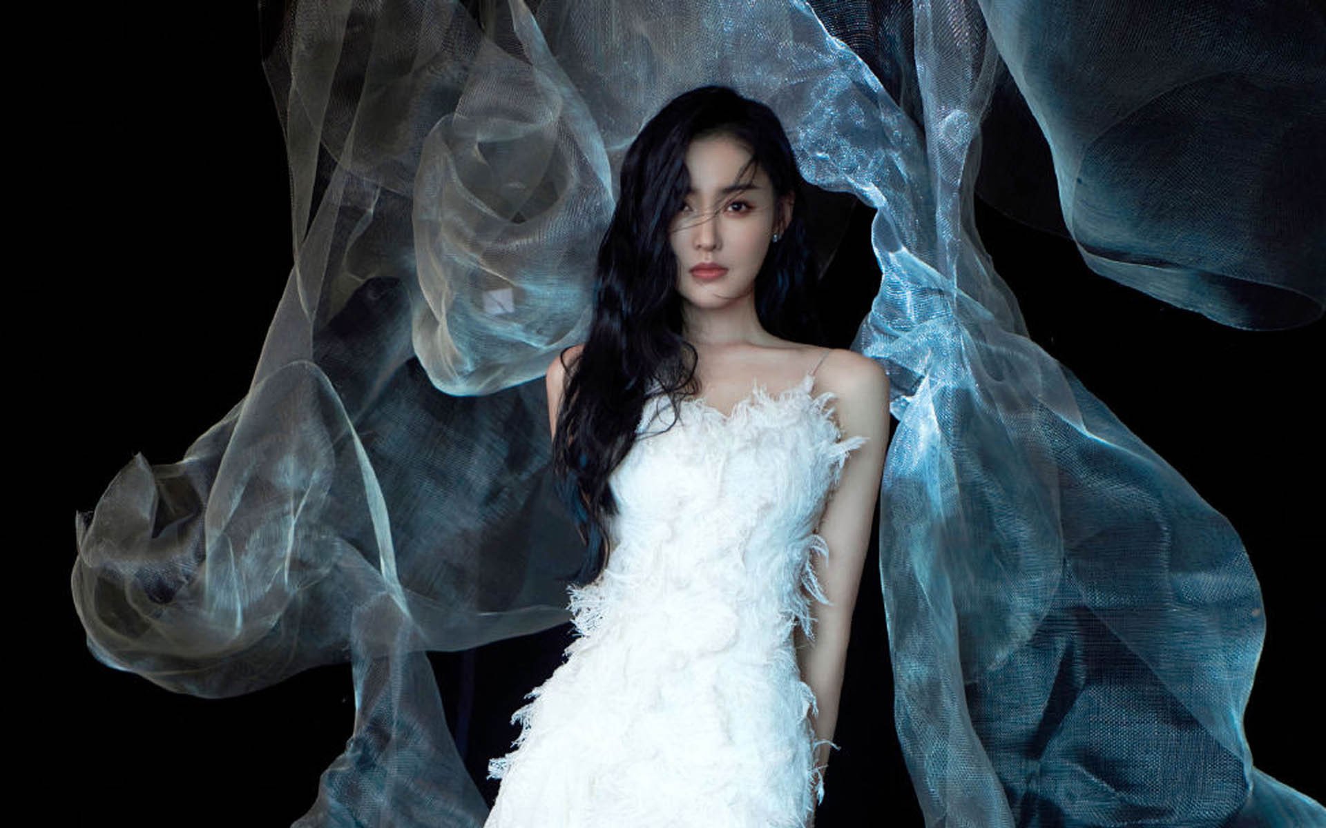 撕裂夜空，莫兰特用最古老的方式宣示王权