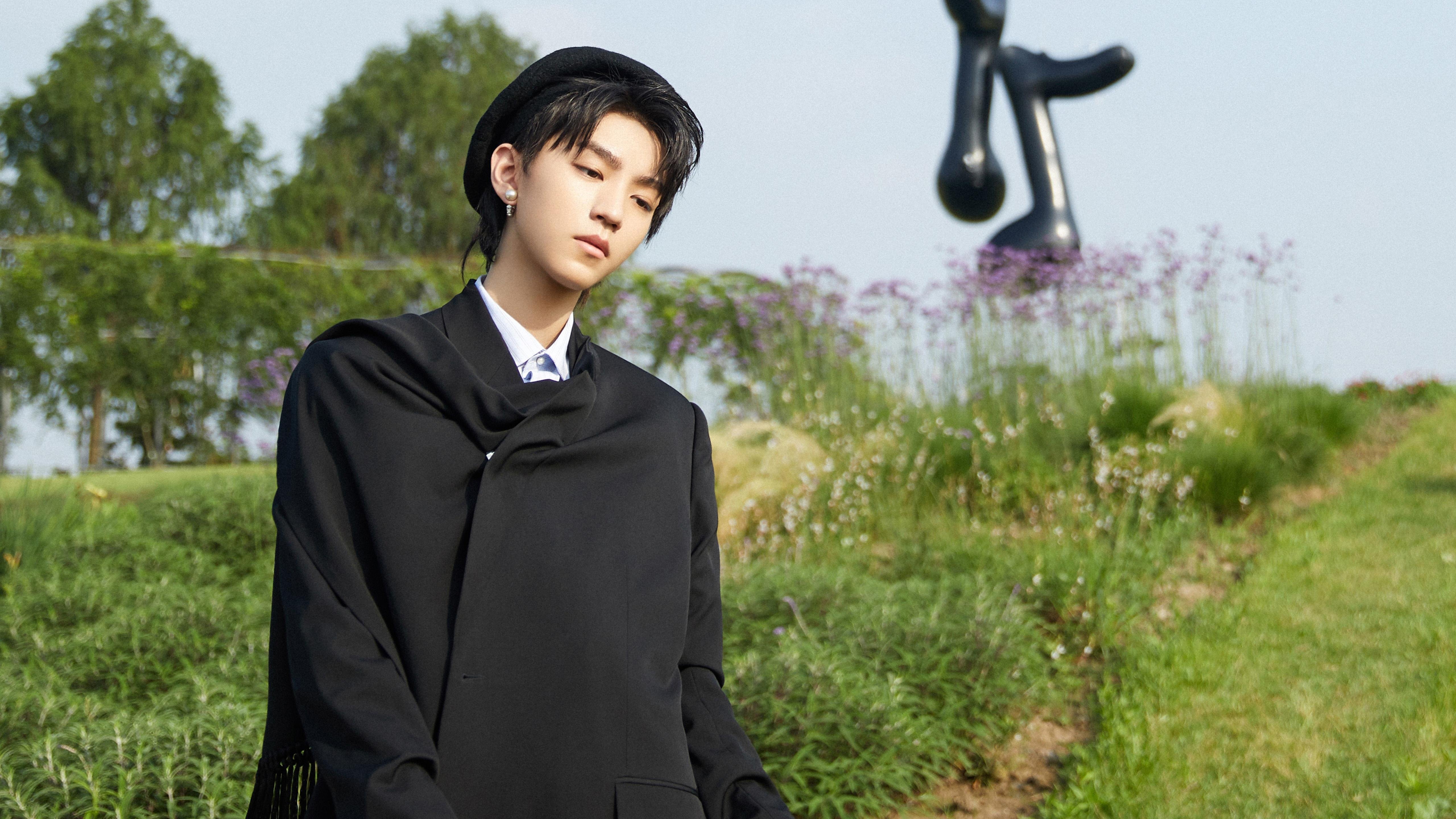 跨越海洋的巨人对话,戈贝尔关键攻防助雄鹿险胜广东