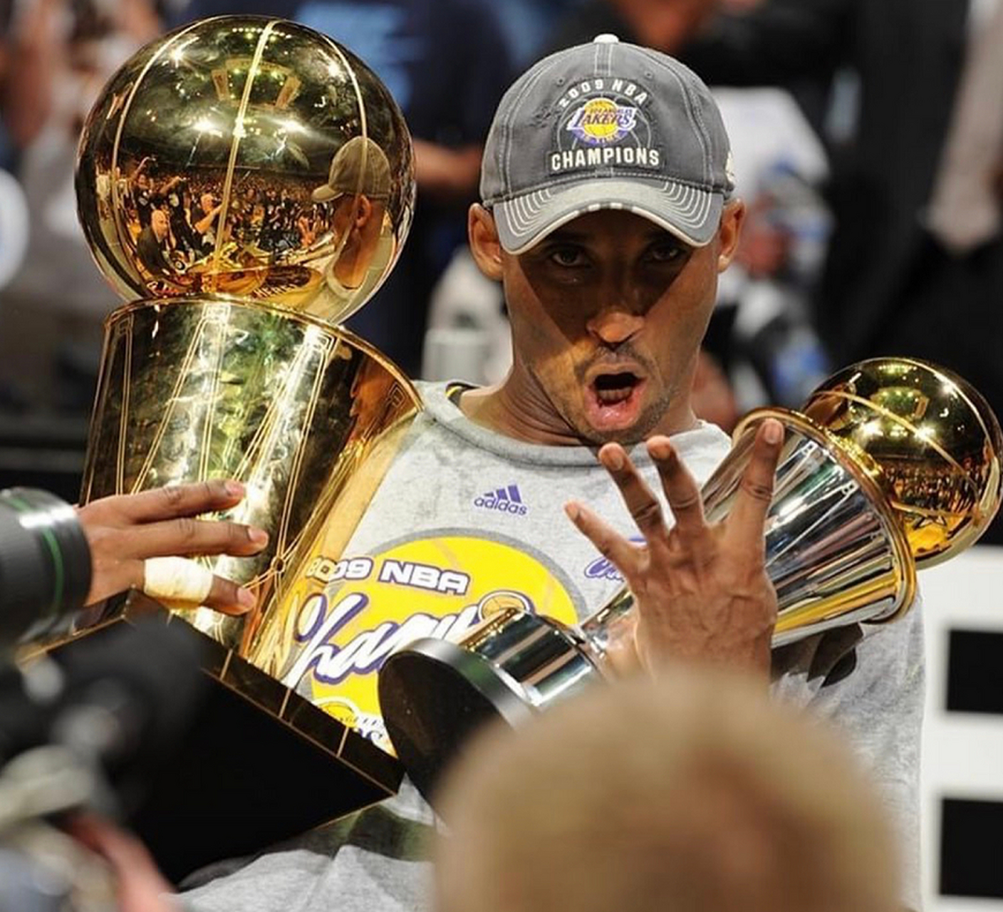 NBA总决赛之夜，阿坎吉压制级发挥